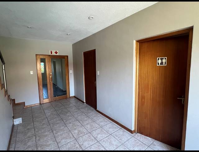 90M² OFFICE TO LET IN ALLEN'S NEK